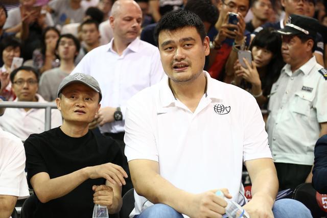 体育欧冠：拜仁五连胜晋级 巴萨再次无缘小组出线