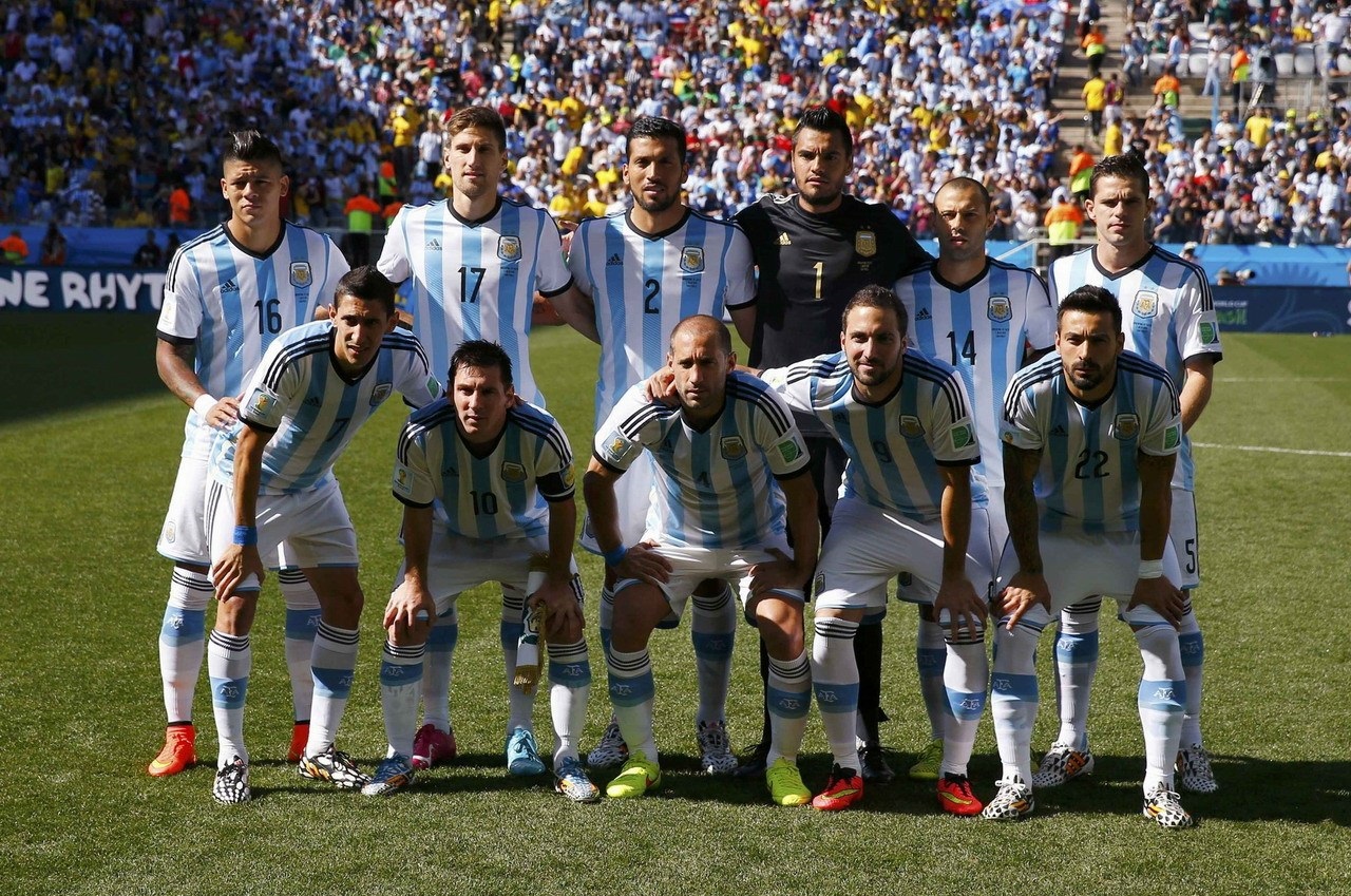 几乎成了必 几乎成了必